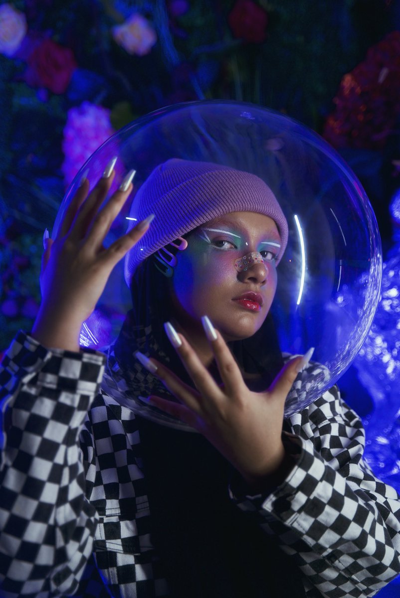 fahadiman93's tweet photo. I shot these cameo photos for @harith_zazman’s new music video ‘Shut Up’ directed by @/fforfreeze. The director wanted the glam team @/like.ariverflow @afierohim @HammadartAcne for the cameos, &amp; the theme was space so freeze told them to just have fun with it, &amp; that they did! https://t.co/MXqPLyY5eT