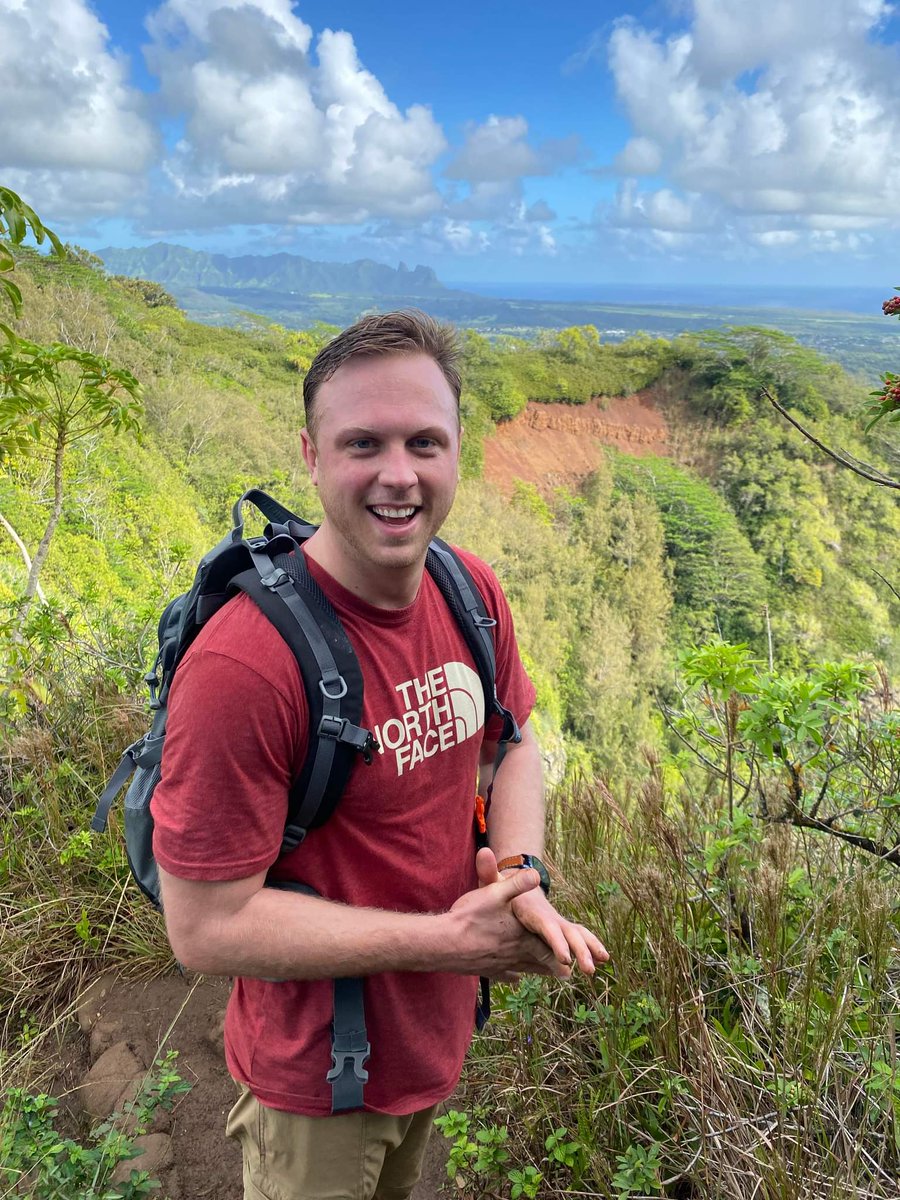 _davewiff's tweet image. Day 2:  Another Kauai adventure day. Doubling up. First a 1000 ft hike up &quot;Sleeping Giant&quot; and then a trip to &quot;The Queens Bath&quot; and the black rock shoreline.