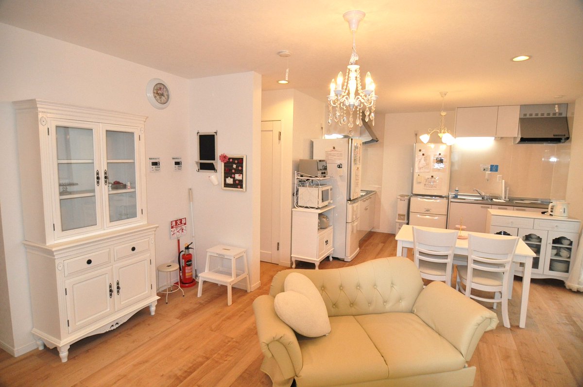 ysshare's tweet image. リビング可愛いでしょ✨
これで男女のシェアハウスなのよ。

で、女性募集（女性のお部屋空きあります）しております。
#シェアハウス
#池尻大橋
#三軒茶屋