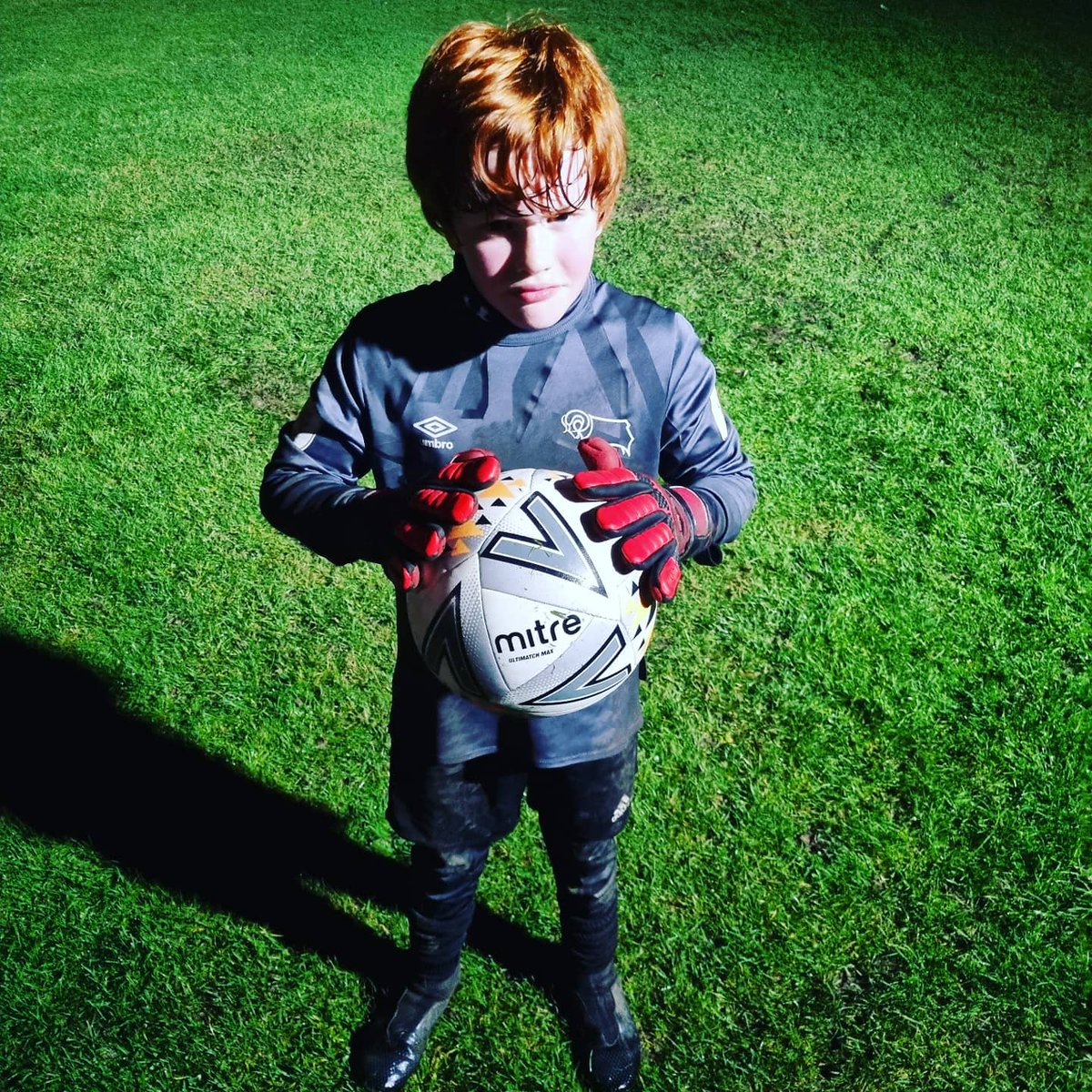 Laura Booth tweet media