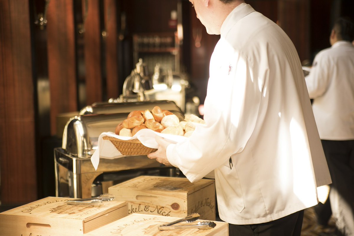 Every_Other_Th's tweet photo. Stay up to date with current #trends and valuable #hospitality and #tabletop tips  
👉🏻  https://t.co/zGheGdlyQW

#podcast #foodandwine #catering #restauratlife #cheflife #lifestyle #instagood #tweegram #smallbusiness #entrepreneur #marketing #branding https://t.co/DWkQWzKAZP