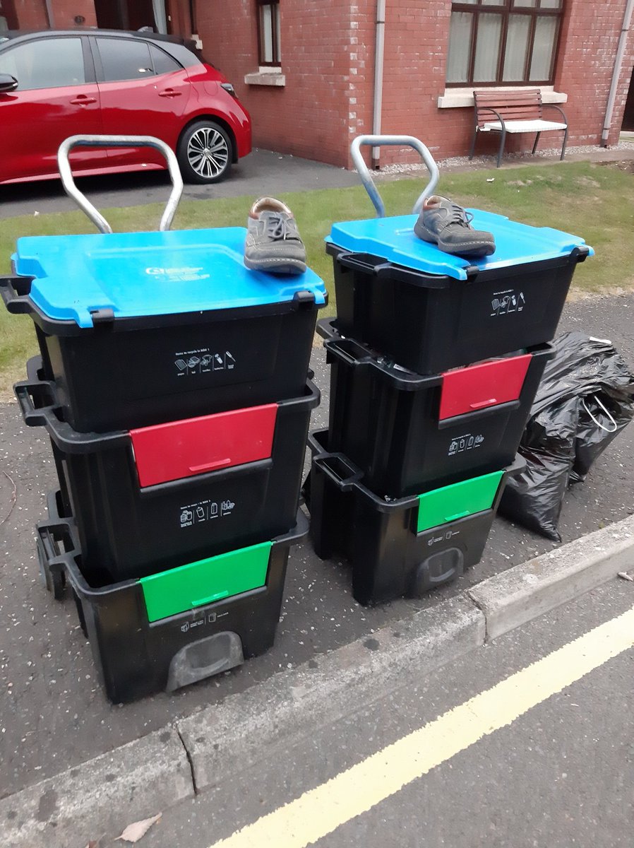 JohnSocEnt's tweet photo. 2day is the final day of #COP26 with growing commitments to #NetZero emerging. To make a difference we all need to commit to doing R bit. @ home we are going our bit 2day because it is of course #RecycleFriday at the McMullans'. Look we can even #recycle old shoes 👞 #BootOutCO2 https://t.co/b4Rn047LlR