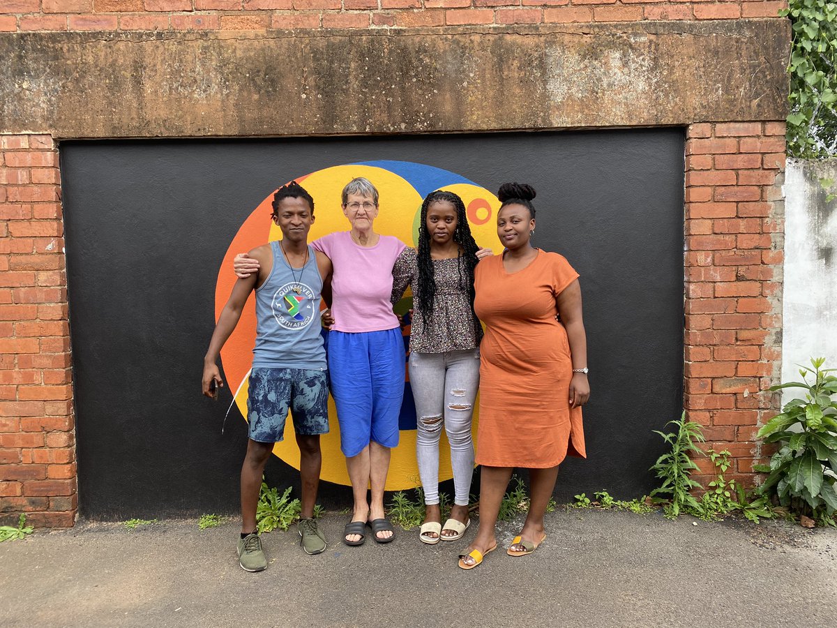 umcebodesign's tweet photo. Yesterday had the pleasure of helping (three Final Year Fine Art Students from DUT): Tema Ndzimandze; Andile Zulu and Lindiwe Mbambalala - with an interview with us and Lyn McIlvaney (a Community Volunteer). The students needed the information for their CSR assignment. https://t.co/gSRnZ8HjIi