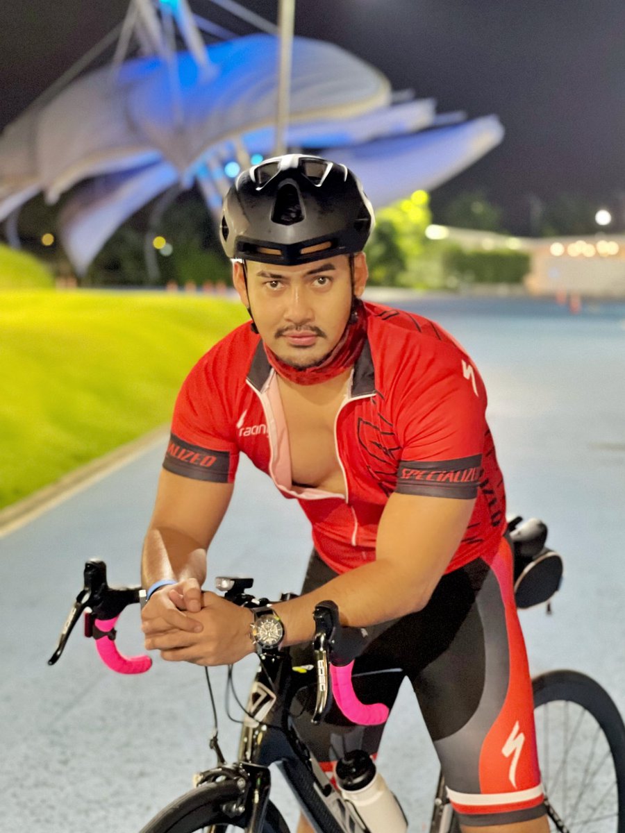 dome_nawayo's tweet photo. เราชอบปั่นนะ เธอชอบปั่นไหม 😂😂 #bike #ปั่นจักรยาน https://t.co/gBxGD9ASeZ
