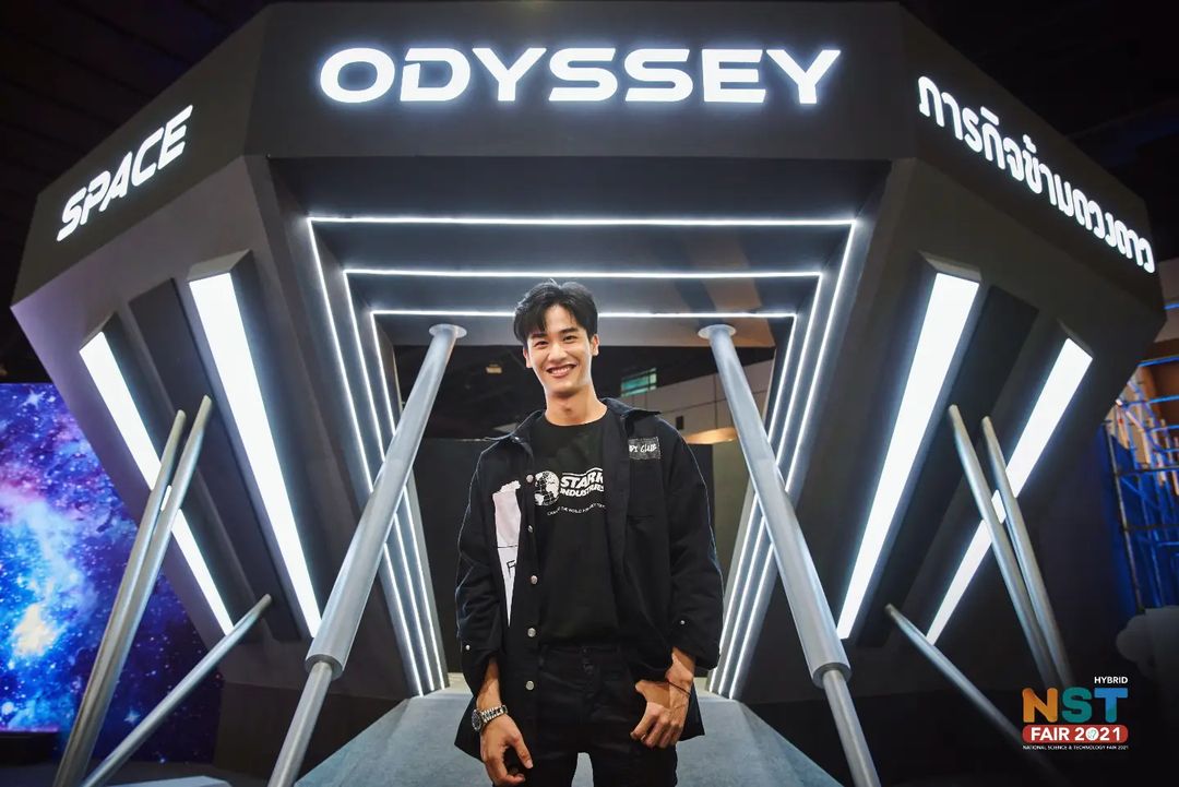 CrazyAllabouts's tweet photo. อยากไปหา อยากขึ้นยานไปกับเต 🌌👨‍🚀🚀🛰️💙
#NSTfair2021xTayTawan
#NSTFair2021 #NSTFair
#Tawan_V
https://t.co/mPiNBx3Ove https://t.co/d3bSOMrhJL