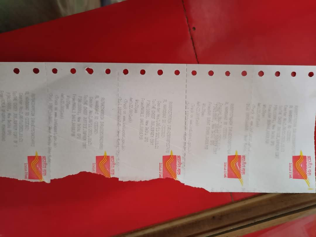 vivekkumar84's tweet photo. देश की आजादी की कलम की स्याही ने फिर एक बार व्यवस्थाओ ,संस्थाओं को जगाने हेतु सरकार की निष्क्रियता और नकारेपन की सत्यता को सामने रखने के लिए
"पत्र आंदोलन"
"पत्र सत्याग्रह" के मार्ग पर चलने हेतु #upsi_दरोगा_भर्ती_2016 के प्रत्याशियों, परिवारों ,करीबियों को मजबूर कर दिया !
@of_ind https://t.co/6VMBHim8Oc
