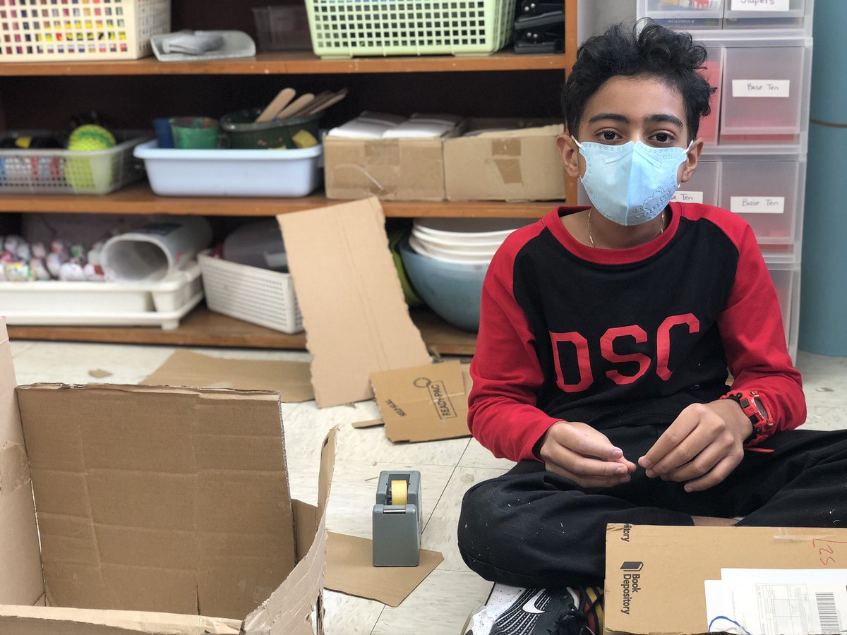 msememories's tweet photo. After designing a home that uses a renewable energy source and conserves energy, 5-1 spent time creating homes using different materials and tech tools. Great to see so many engaged students! @DSC_EDU #conserveenergy #renewableenergy #grade5 https://t.co/lOlkIWYRfC