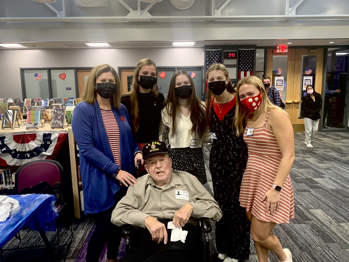 I am so grateful for all of those who have served our country especially WWII veteran Francis Callaghan.  You, sir, are why we have freedom. Thank you! 💜🇺🇸<a href="/DGNorthSS/">DGNSocialStudies</a>