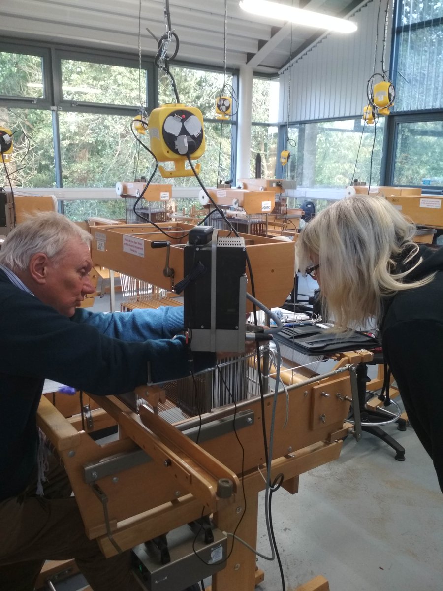 arm_handlooms's tweet photo. Recently we headed off to Winchester School of Art to meet up with Textile Technician Claire McKinley. We carried out a service to all 10 Arm looms in their weave workshop. Here we are looking at each individual shaft. 

#armloom #weaver #handweaving https://t.co/yhM0lgJ1bp