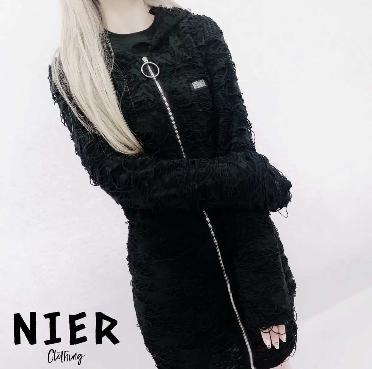 NieR_tokyo's tweet photo. 🎁8時間〆切プレゼント企画🎁

ダメージ加工BLACK ZIP OUTER

🎁3名様にプレゼント🎁

スタイル映えするユニセックスアイテムです🐰

◼応募方法
フォロー(@NieR_tokyo) &amp; RT
◼締切〆  本日24時

※鍵垢の方も対象内です。
こちらの商品は〆切後販売予定となります。
是非ご参加ください🙇‍♂️🙇‍♀️ https://t.co/nd3BunJiCj