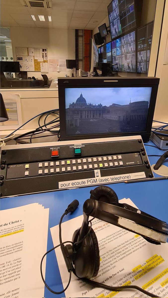 HGrasset's tweet photo. 🔴 Matinée spéciale sur KTO de 9h à 12h, en direct d'#Assise où le Pape François retrouvera 500 pauvres venus de toute l'Europe pour vivre avec eux ce temps de pèlerinage sur les pas de St François, les écouter et prier avec eux...
📺A suivre sur @KTOTV et www.ktotv com
#JMP2021 https://t.co/hMNtIKwtGV