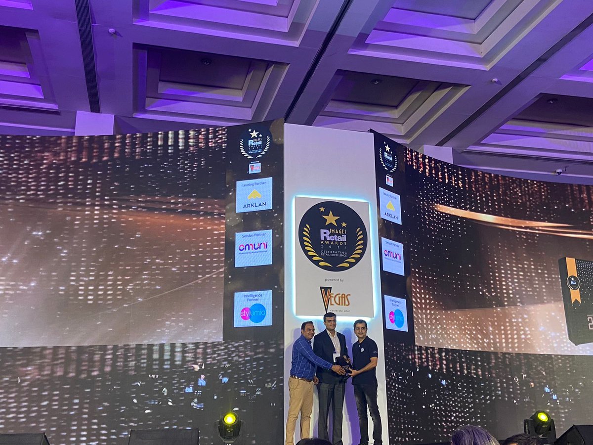 ShiprocketIndia's tweet photo. We are proud to have Atul Mehta, our COO representing Shiprocket at India's Biggest Honours for Excellence of Retail, IMAGES Retail Awards, 2021
#PRC2021 #Phygital #retailexcellence #ImagesRetailAwards #event2021 #eventsofindia https://t.co/JQCrRqLIiE