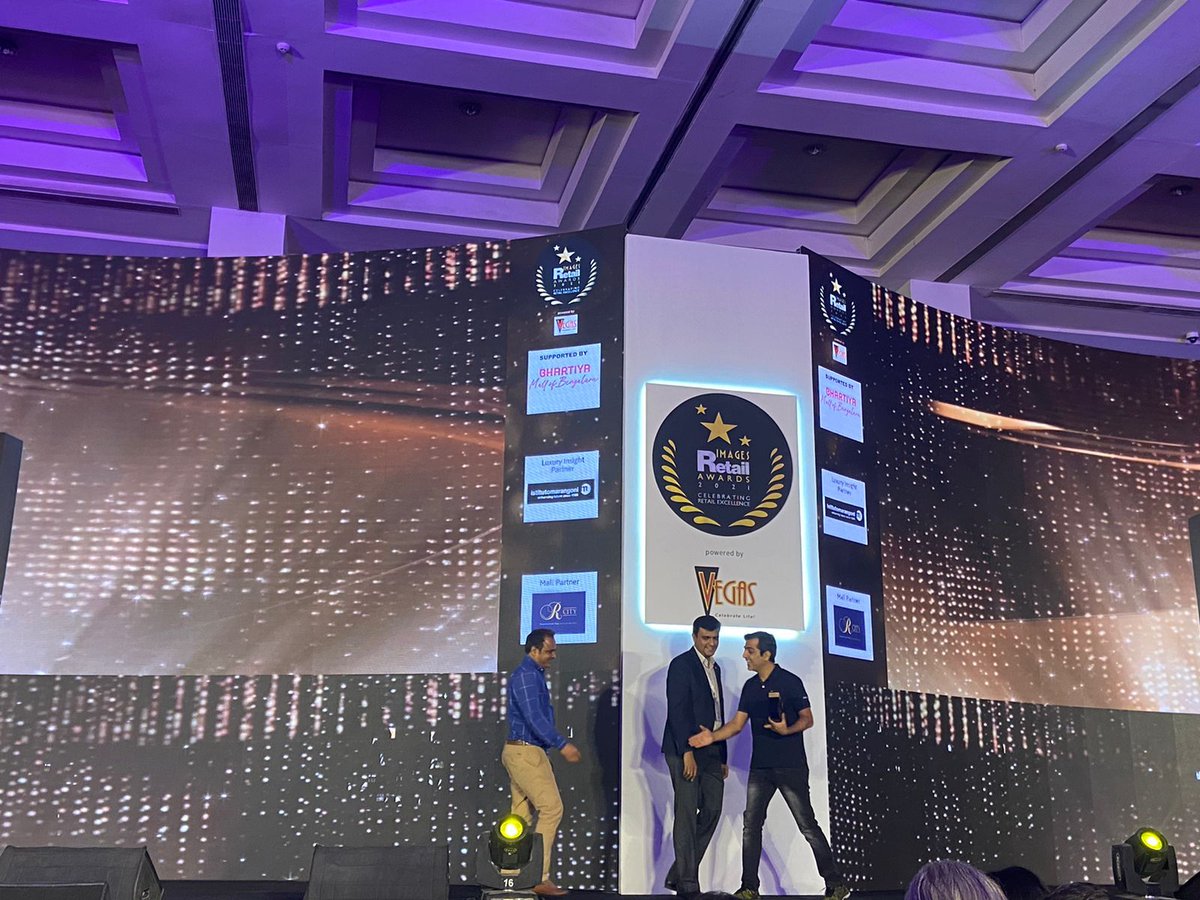 ShiprocketIndia's tweet photo. We are proud to have Atul Mehta, our COO representing Shiprocket at India's Biggest Honours for Excellence of Retail, IMAGES Retail Awards, 2021
#PRC2021 #Phygital #retailexcellence #ImagesRetailAwards #event2021 #eventsofindia https://t.co/JQCrRqLIiE