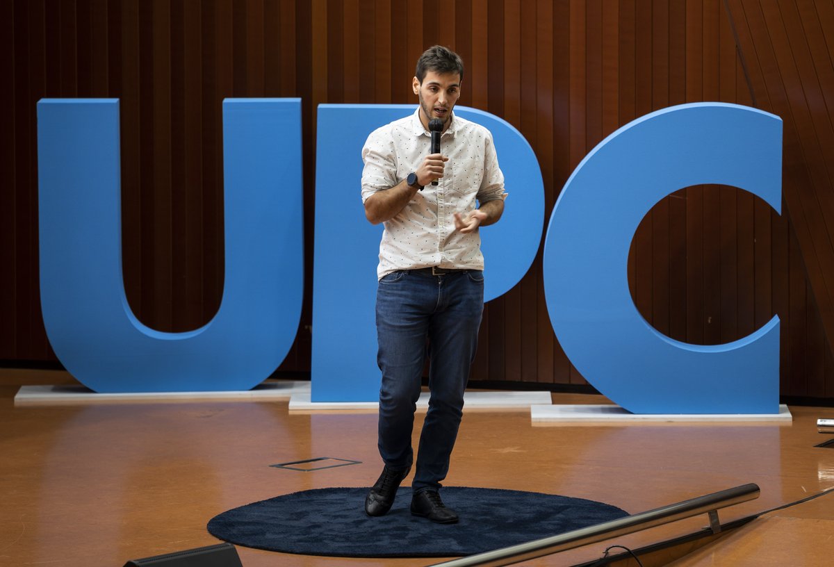 la_UPC's tweet photo. Us vau perdre la 2a sessió dels '#UPCTalks xls ODS' @UPCAlumni?
📲 Entreu a https://t.co/xOxe4Cn7TH i descobrireu l'experiència de 3 alumni #UPC i la seva aportació als #ODS.
Amb motiu dels #50anysUPC https://t.co/1V1tDG1paZ