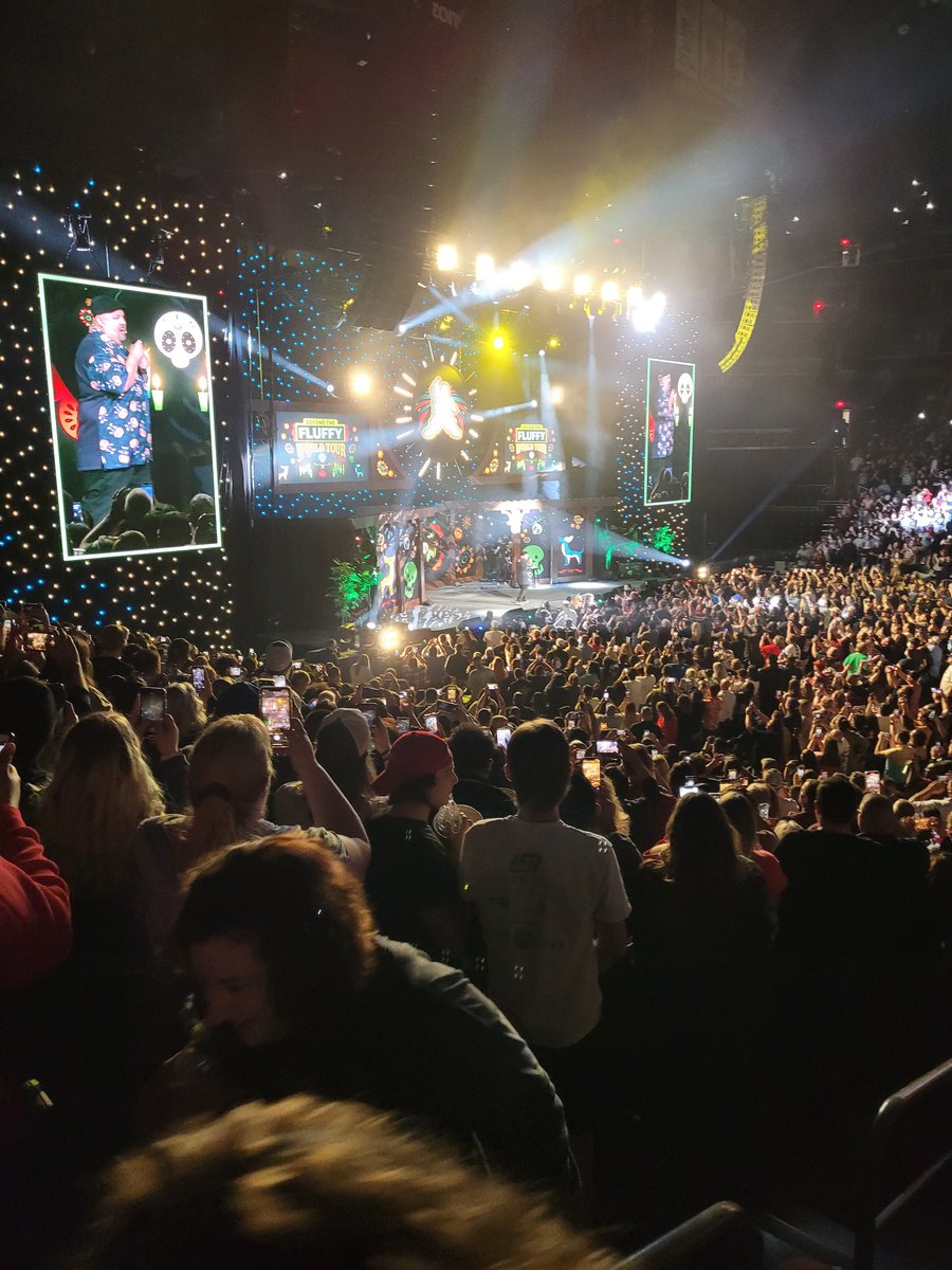 micahpowell75's tweet photo. @fluffyguy @troyconrad @fluffyguy... One of the best shows ever!!! Thanks for the laughs!!! #ApacheJunction https://t.co/ZlP9N5opFX