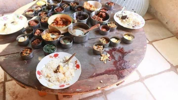WinHtut99787834's tweet photo. TW // Death:
The abbot of #ThaeTawLay Monastery in #WanDwin Township, #Mandalay Region, was shot dead yesterday lunch time.  Locals have speculated that the gunmen may have been members of #PyuSawHtee under the military junta.
#WhatsHappeningInMyanmar 
#Nov12Coup https://t.co/ZGRExXxVox
