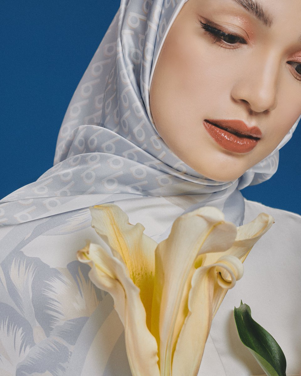 _amstudio's tweet photo. THE LILIUM SERIES
-
Photographer • @azimmahayudin
Client • @bimsquare__ 
Muse • @aamyrarosli 
MUA • Ahma Dani https://t.co/kEmZ7vGMOk