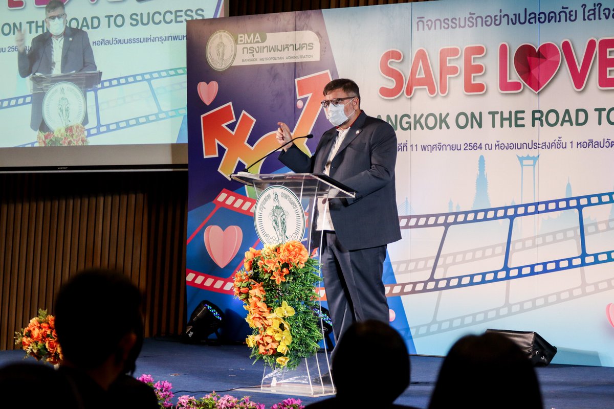 UNAIDS_AP's tweet photo. The Bangkok Metro/ Administration &amp; partners were praised at the 'Safe L❤️ve  2021 - Bangkok on the road success' - highlighting innovations on #PrEP and key population-led services and the recently awarded Circle of Excellence Award at @FastTrackCities conf in Lisbon, Portugal https://t.co/bzxMm5FLCL