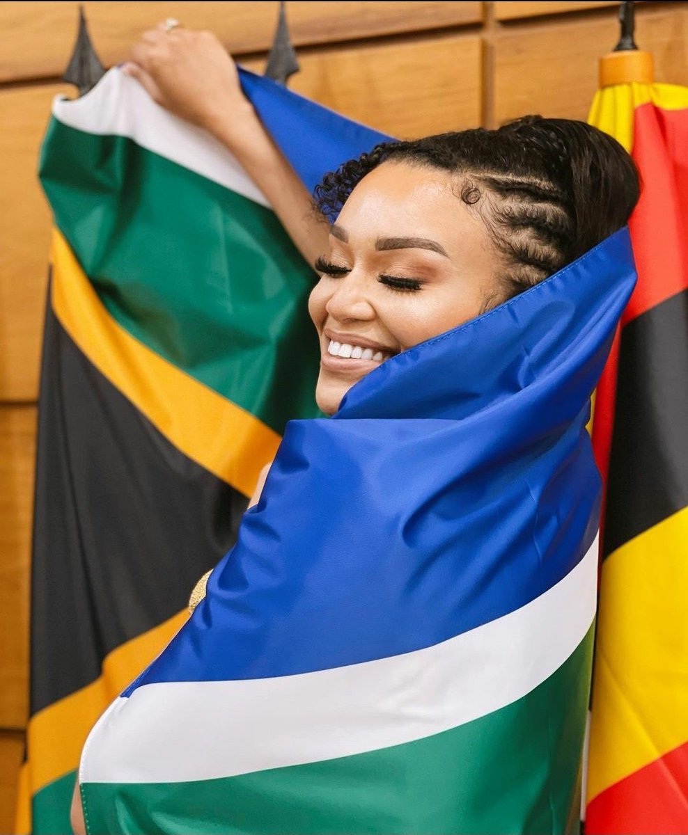 BlackDontCracki's tweet photo. Our Miriam Makeba of our generation @PearlThusi https://t.co/g5x09YacFs