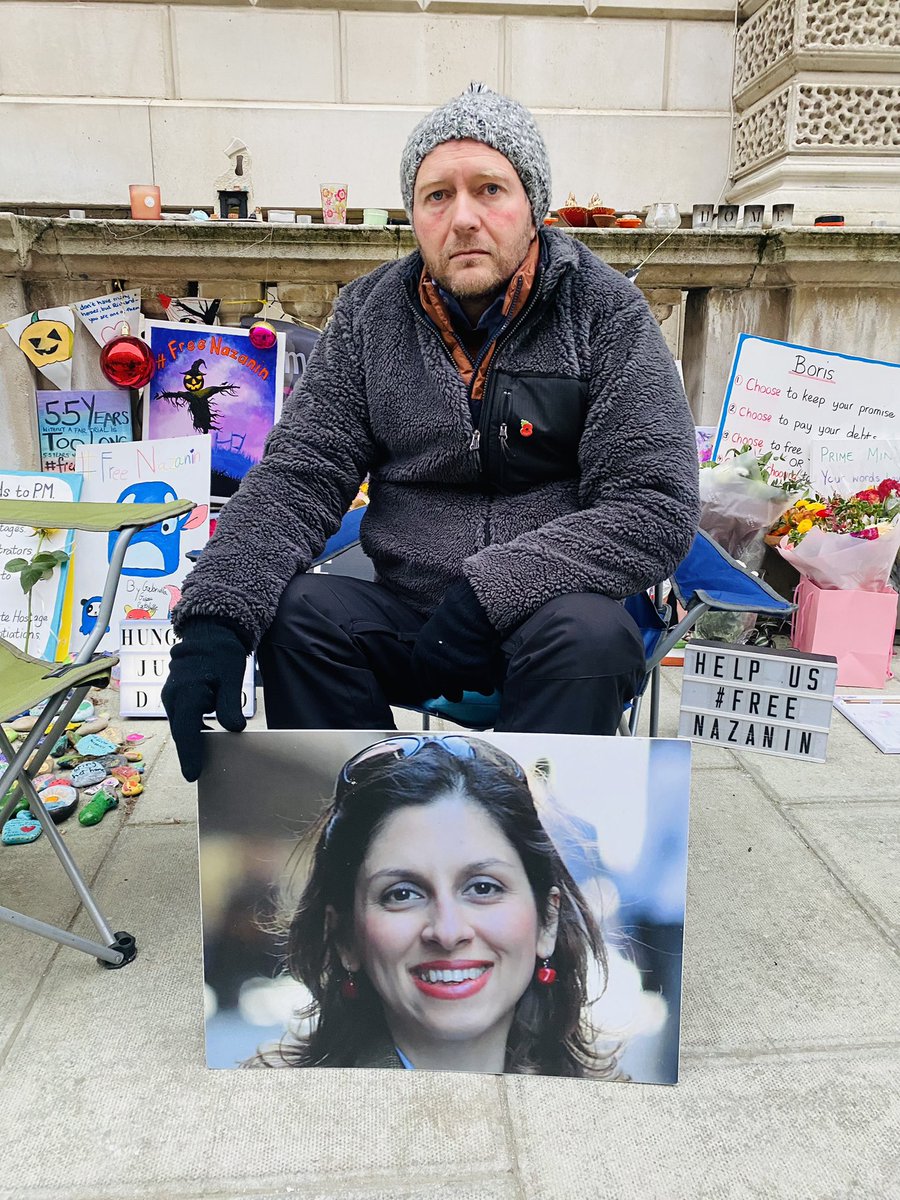 Day 20 of Richard Ratcliffe’s hunger strike at Foreign Office. He tells me he’s ‘outraged’at the way the government ‘is letting his wife’s detention in Iran drag on’. 
Mr Ratcliffe is with us all morning live on @BBCNews 9am
What’s your message to him & Nazanin Zaghari-Ratcliffe?