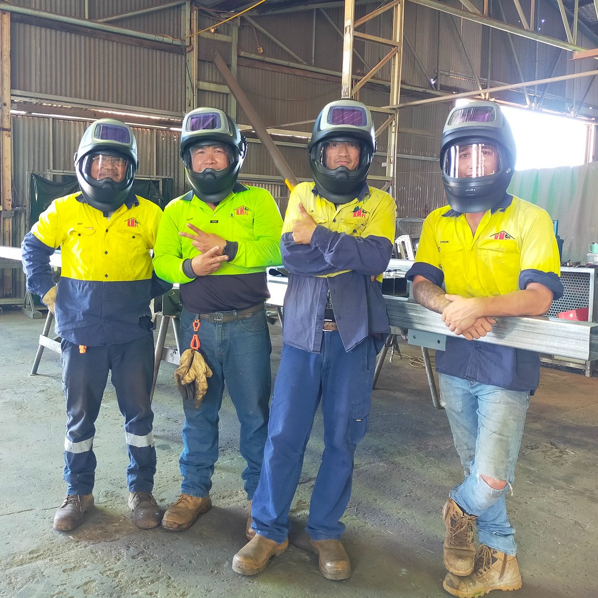KimberleyManufr's tweet image. Besides looking deadly, these ventilated welding helmets are keeping us comfortable as the annual build-up begins. #steelwelding #kimberley #Speedglas
kmpl.com.au/news/kmpl-weld…