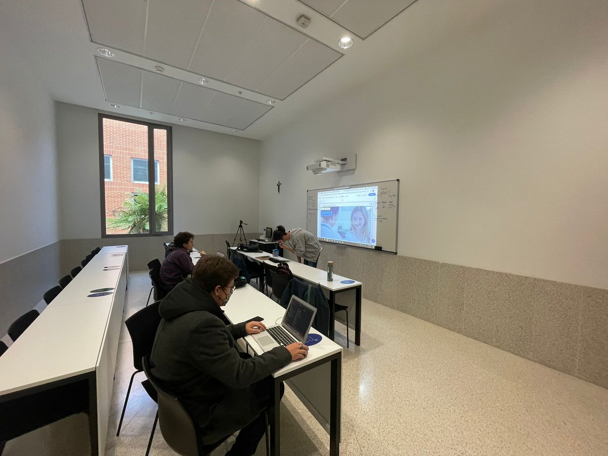 AyudasNavarra's tweet photo. ¡Tras dos semanicas estamos listos para publicar nuestra web! En ella encontrarás los voluntariados y las asociaciones con las que pudimos contactar
#COMM21proyectos https://t.co/eHDFs8Ahvb