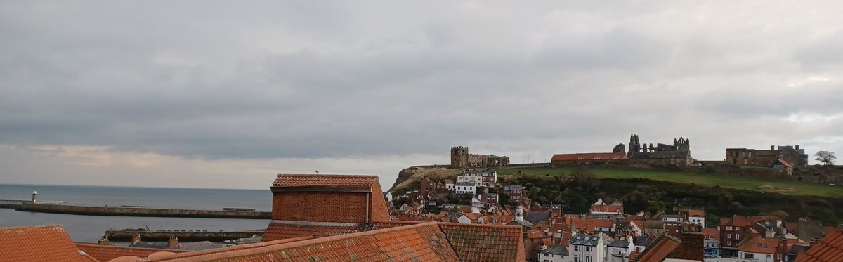 PMcEng1's tweet photo. What a wonderful #Whitby #view to wake up to !
#Holidays and #relaxation don't need to be long haul flights - this place is short walk from a #train station.
#HolidayAtHome #TravelLess #SpendLocal
https://t.co/4CbxaLYW8m https://t.co/HdHtZtZN5g