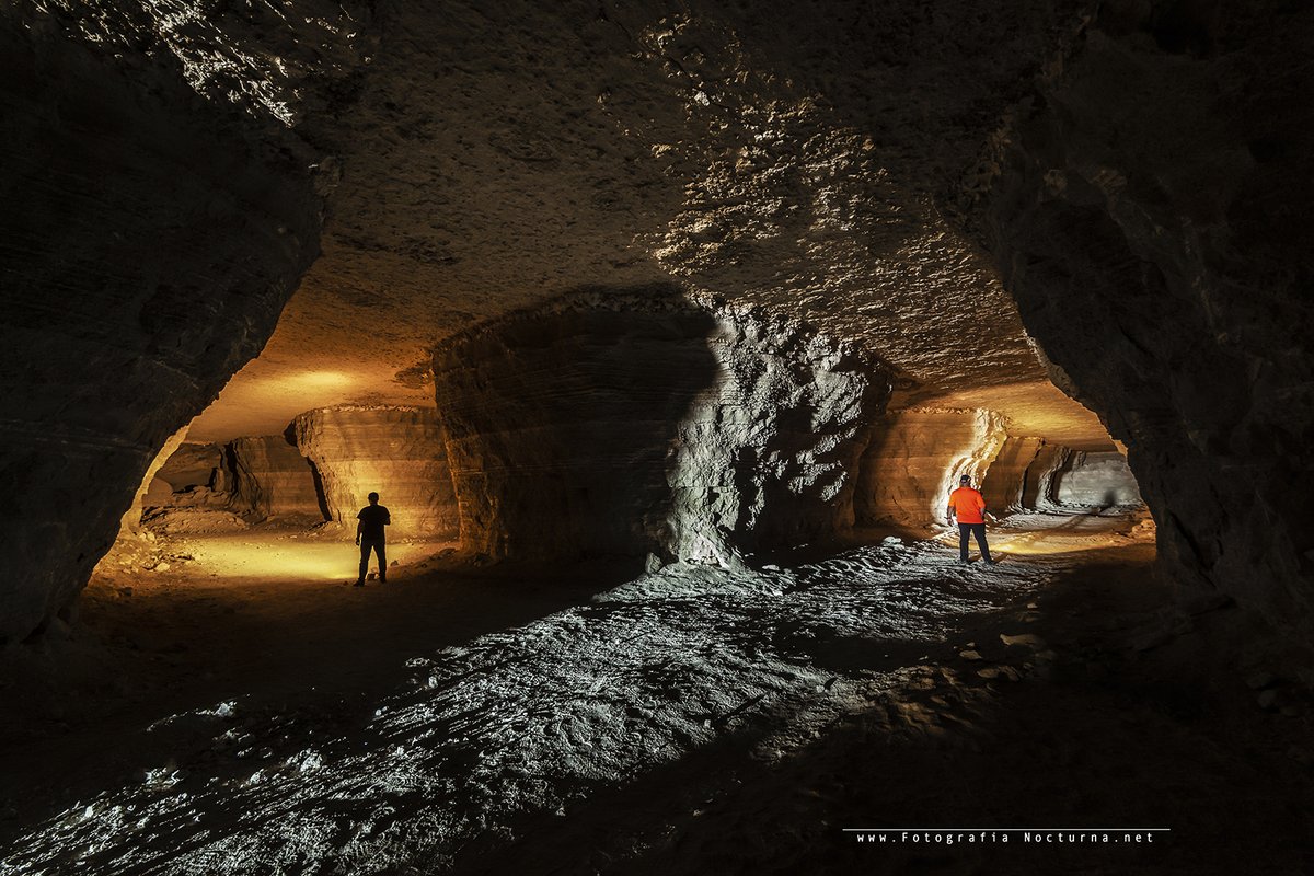 jmmpereda's tweet photo. Minas abandonadas del #Cerrato #Palencia #MinasdeYeso #Palencianocturna #fotografíanocturna #CastillayLeón #HornillosdeCerrato @TurismoPalencia #DestinoPalencia @SomosPalencia  
⤵️⤵️⤵️⤵️
https://t.co/oaMO33eN8x https://t.co/WWJLb8poj7