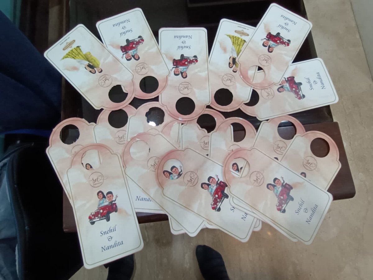 ShlokPrinters's tweet photo. Door knobs on uncoated 350gsm texture card with shape cut 

#doorknob #card #cardprinting #Hyderabad #printingservices #digitalprinting https://t.co/6s0Vfke0rA