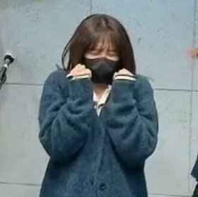 L_Q_Apink's tweet photo. #정은지 #지구
지구야...            어어 괜찮아🖕 https://t.co/DrjREKHhds