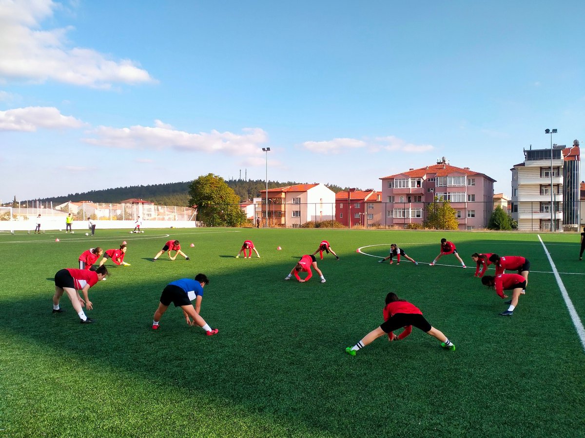tomrishatunSK's tweet photo. Bilecigin en kalabalık spor ordusu 

@BilecikBeledi https://t.co/AQtdqdnwQH