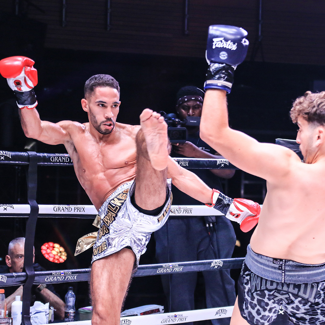 MuayThai_GP's tweet image. 🏆 KGP World Title 🏆
🥊 Pantelis Samprovalakis 🆚 Luke Whelan // MTGP x Road to ONE // 9th Oct 2021
⏯️
#FULLFIGHT
buff.ly/3wGbRbi
#️⃣
#MTGP #KGP #KickBoxingGrandPrix #KickBoxing #K1 #Boxing #ROADTOMTGP #Fightshow #RoadToOne #OneChampionship #LukeWhelan