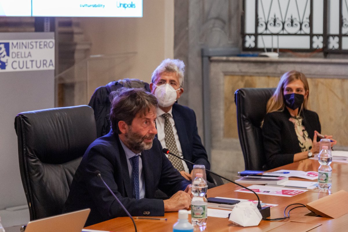 Spazi del Possibile in tour. Gli scatti al <a href="/MiC_Italia/">Ministero della Cultura</a> con il Ministro <a href="/dariofrance/">Dario Franceschini</a> #OnofrioCutaia <a href="/larobbi/">Roberta Franceschine</a> <a href="/lindipietro/">linda di pietro</a> <a href="/ElenaOstanel/">Elena Ostanel</a> #PierluigiStefanini e <a href="/BolloAlessandro/">Alessandro bollo</a> a confrontarsi sulla rigenerazione a base culturale.

Info sulle prossime tappe > t.ly/uR4H