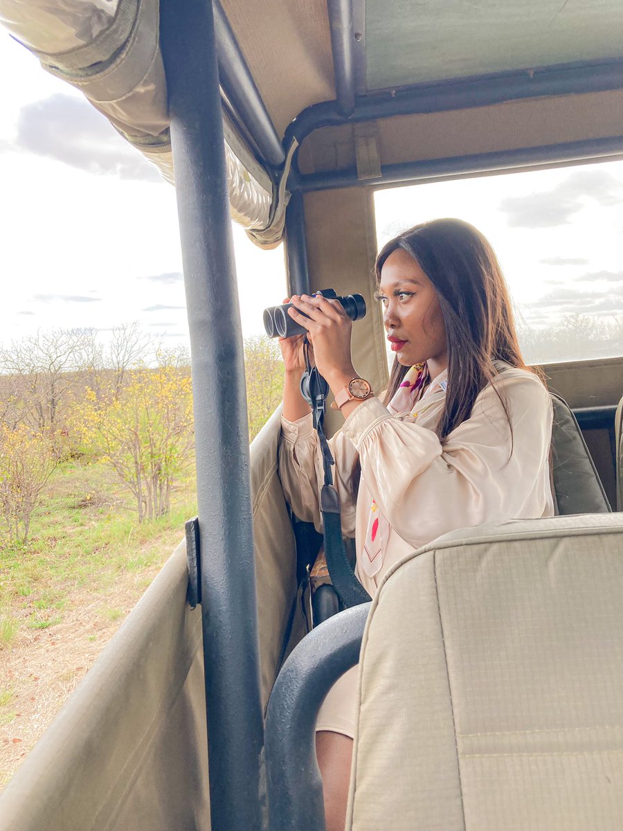 TheRealPam_'s tweet photo. Somewhere on your journey don’t forget to stop and enjoy the view @Elize0801 @on_kruger #travelsafari #babybushadventures #bushvillasonkruger #wildlife https://t.co/7BTFp8FGXd