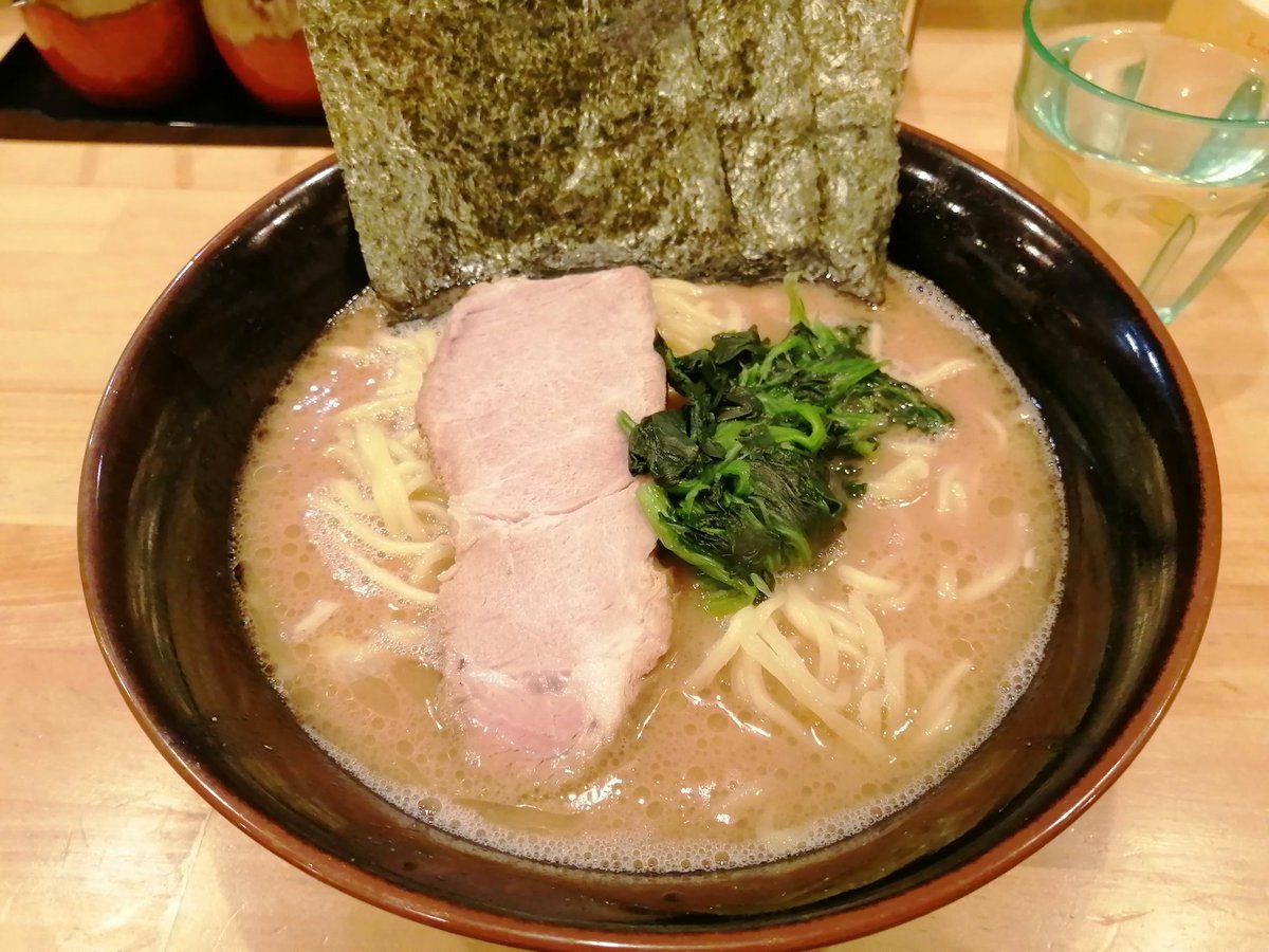平日の〆はラーメンだよな! 