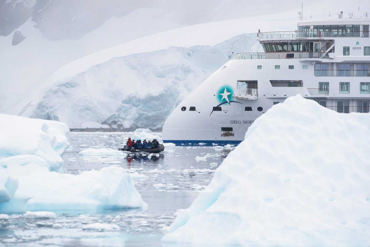 ae_expeditions's tweet photo. We have 8 extraordinary voyages heading to #Antarctica from January - March 2022. Download our full programme here ▶️https://t.co/ZSlTGUiFlG #ExploreEndlessly #Antarctica2022 https://t.co/dVmnU9dhRb