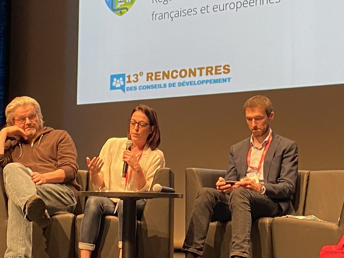Dominique_Valck's tweet photo. #13eRCD «Travail en réseau du local à l’international, quelle plus-value pour les Codev?» revient sur l’archipelisation de la démocratie participative, l’évolution vers la démocratie délibérative et 1 idée chère à @C3DGrandNancy : le territoire vécu @CoordNatCD https://t.co/bB6p4XQZf4