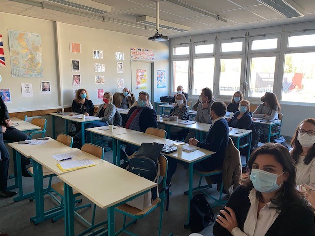 ErmontLycee's tweet photo. #LPOGustaveEiffelERMONT est ravi d'accueillir les "Faisant Fonction" PERDIR du 95 dans leur première journée de formation. #CTEVS #FF_PERDIR #PERDIR #FTLV https://t.co/6swZCgPWK8