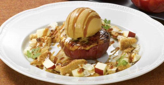 sweetroad5's tweet photo. １１月２４日よりロイヤルホストでは、冬を彩る季節デザート『Baked Apple ～紅玉りんご～』を開催し、紅玉りんごを使用したデザート５品が発売されます✨
https://t.co/UC0hAyhF4g https://t.co/HqIdvbwx9I