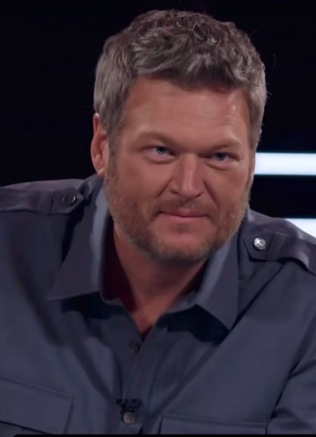 HanneHansen28's tweet photo. Please retweet to vote for #BlakeShelton as #TheCountryArtist of 2021 at the #PCAs 🔥🤠😍 https://t.co/vvBry1mkzU