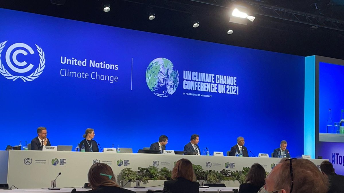 AnnaMarieLaura's tweet photo. @FijianGovt In one room this morning Fiji leads on zero carbon shipping by joining the #Clydebank declaration with @sprasadfj #OceanClimateAction https://t.co/KsohVSXpzo