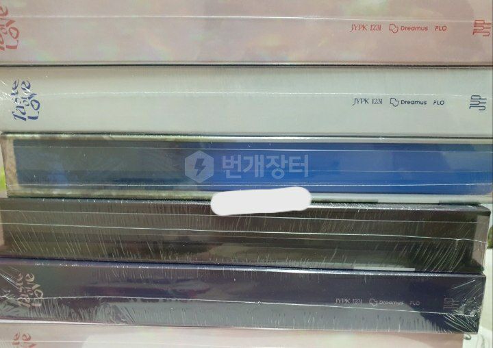 kumerchandise's tweet photo. Twice tol sealed album

Want nyu?

5 pcs

470 pesos each only https://t.co/lR2PrDwlss