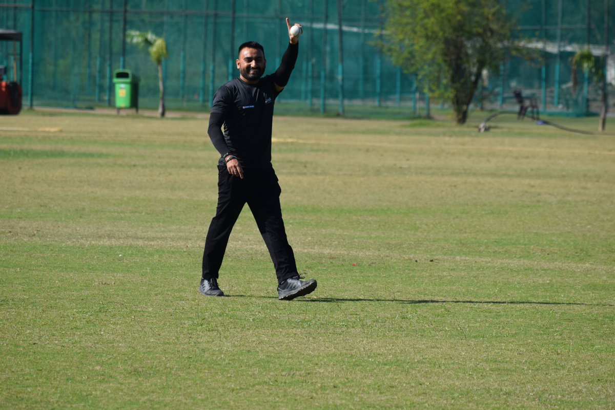 CandiSolar's tweet photo. After a 2 year, pandemic-imposed hiatus, great to feel the energy at another candi cricket championship in the Indian sun

#candisolar #simplesolar #teambuilding https://t.co/PWvPsGyo3v
