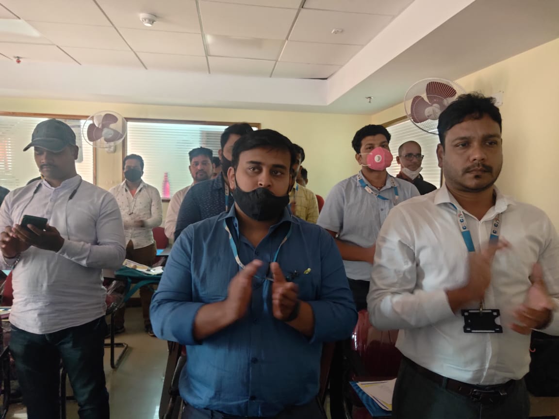 LIC Cuttack divisional meeting and VLE felicitation program held at Cuttack division office,Odisha with presence of Sr DM LIC,CSC Officials and VLEs.

<a href="/CSCegov_/">CSCeGov</a> <a href="/dintya15/">dinesh tyagi Retd IAS</a> <a href="/sanjaykrakesh/">Sanjay K Rakesh</a> <a href="/SwornaprabhaSi1/">Swornaprabha Singh</a> <a href="/LICIndiaForever/">LIC India Forever</a>