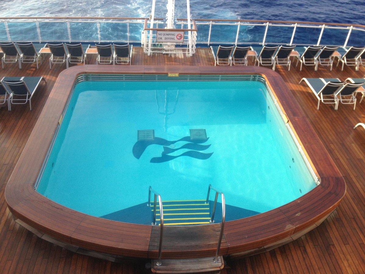 CruzinParadise's tweet photo. Green Lane Arrival Group A ! 9 days 22 hours and 22 minutes!Yes 🙌 we are ready! #ThanksGivingCruise @PrincessCruises #EscapeCompletely #ComeBackNew #PrincessProud #SkyPrincess https://t.co/qxjKSmUmlg