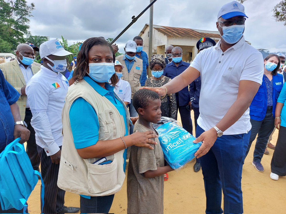 UNICEFcongoBZV's tweet photo. Cette semaine @UNICEFcongoBZV, @omscongo et @PamCongo sont dans la #Lekoumou pour le suivi du du paquet de services essentiels aux autochtones dans le cadre du @JointSDGFund
#NoOneLeftBehind https://t.co/gOn22A1wBM