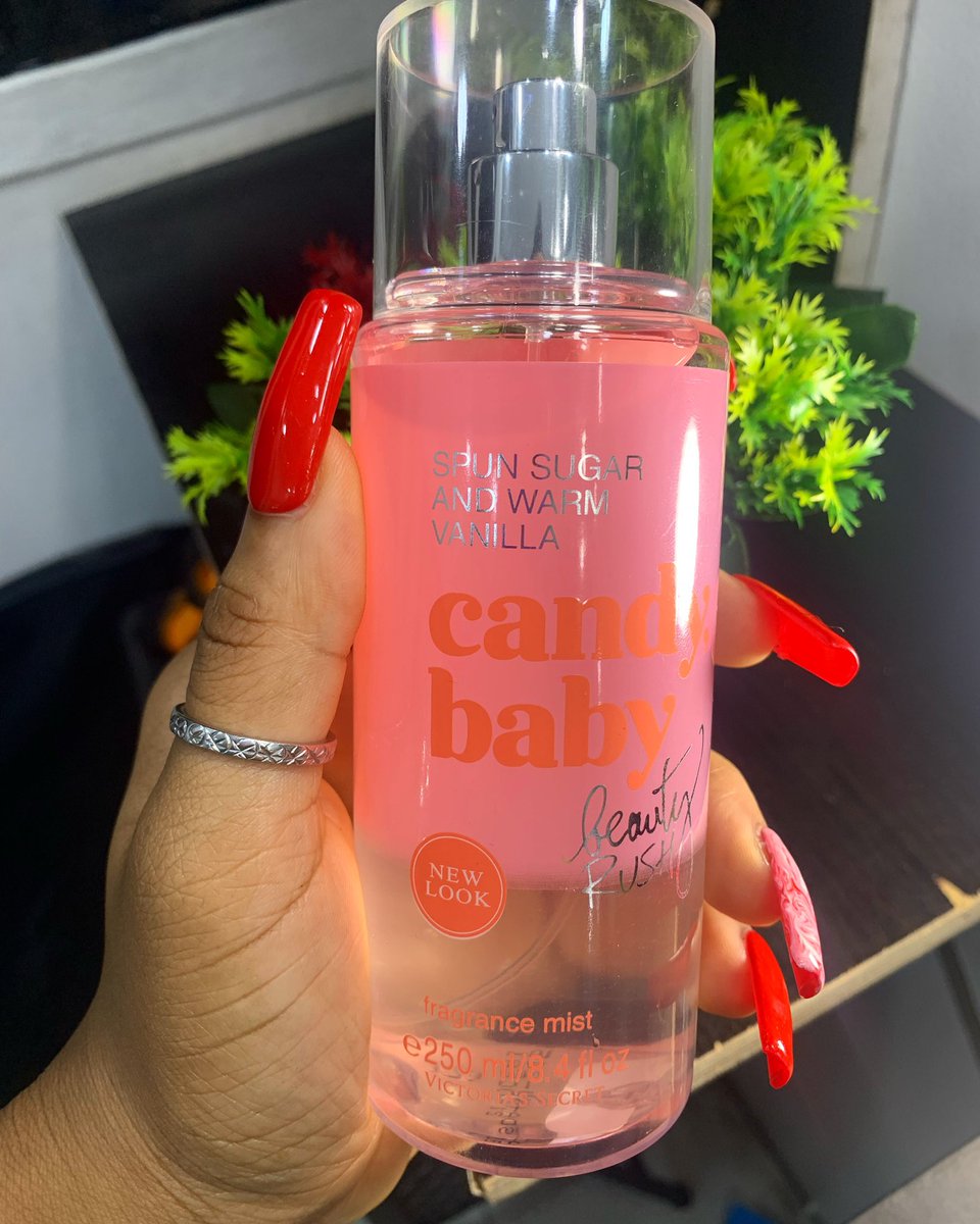 oakessence_ng's tweet photo. Delicious Fragrances for everyone
Frame 1: N7,000
Frame 2: N3,000
Frame 3: N2,000 each
Frame 4: N3,000

Send a DM to order https://t.co/4Y4t4Z67o0