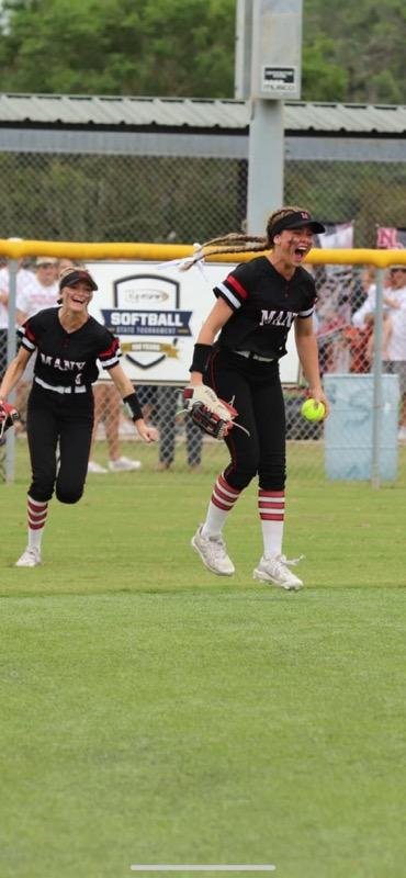 Camryn will sign her College Letter of Intent at noon today at Many High School library to play college softball with the NSU Lady Demons. #Many Made #Forkem