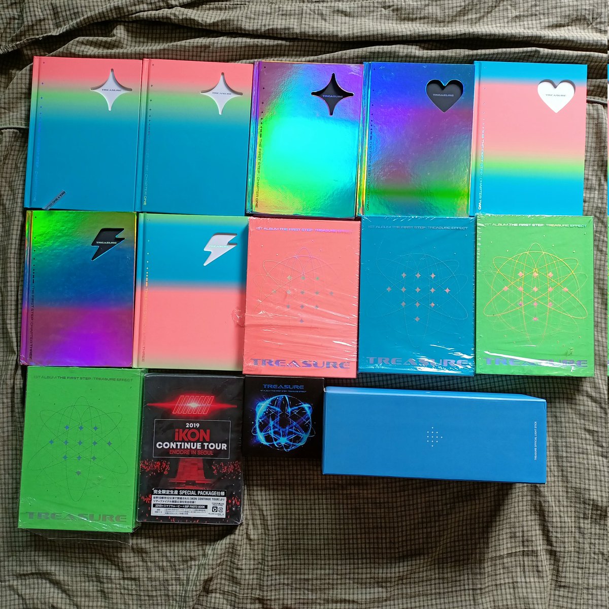 trsrfans's tweet photo. HELP RT-!!❤️

Halo, aku Lis/Maya. disini aku mau jual semua koleksi aku, semua pc nya mostly hyunsuk. Prefer yang bs Take all ya🙏🏻
✨TAKE ALL = Rp. 7.800.000,-✨
✅Split payment (Bri, dana, shopee)
✅ packing, pengiriman via shopee (Dom Medan)

lanjut👇🏼👇🏼 https://t.co/ogN6ZyZKK9