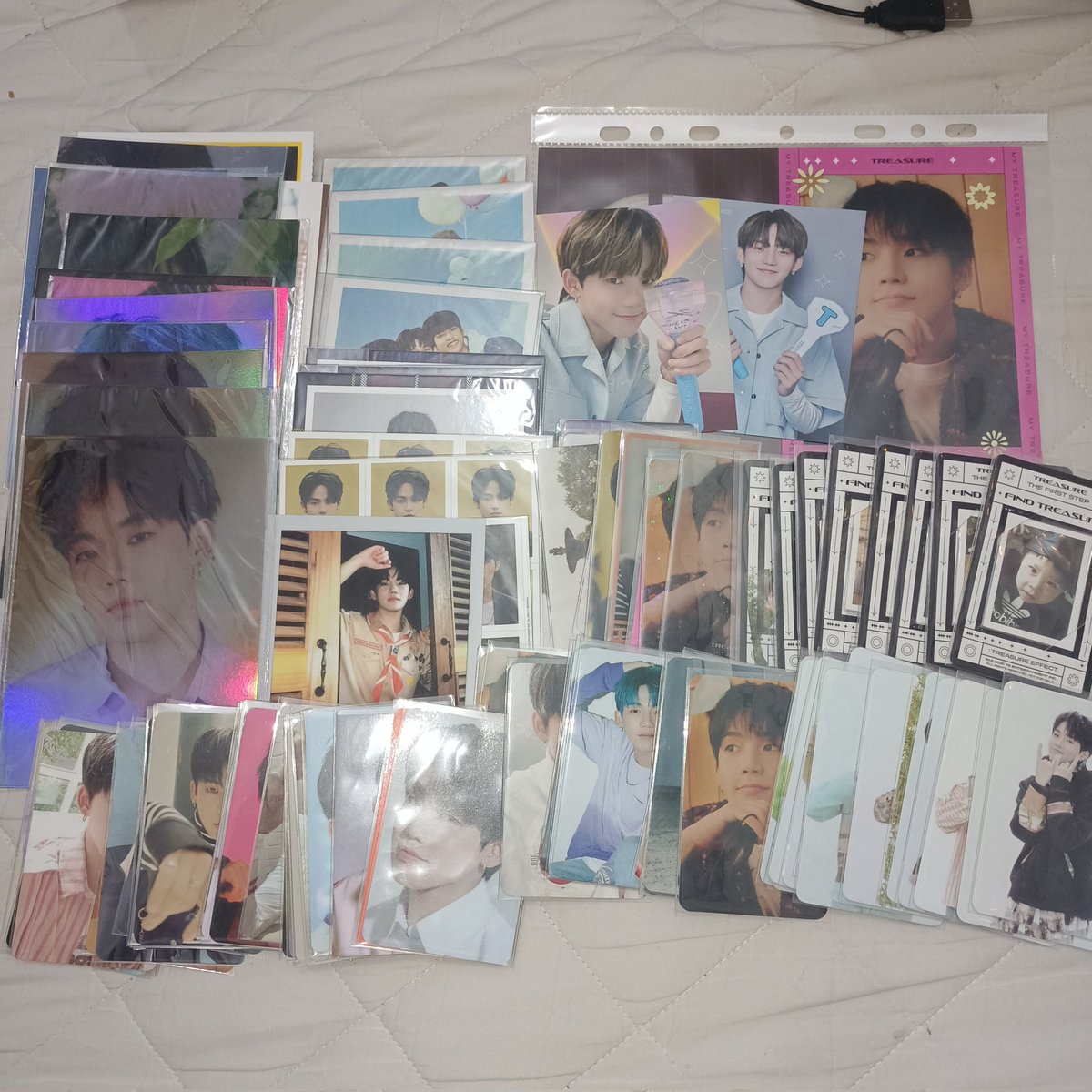 trsrfans's tweet photo. HELP RT-!!❤️

Halo, aku Lis/Maya. disini aku mau jual semua koleksi aku, semua pc nya mostly hyunsuk. Prefer yang bs Take all ya🙏🏻
✨TAKE ALL = Rp. 7.800.000,-✨
✅Split payment (Bri, dana, shopee)
✅ packing, pengiriman via shopee (Dom Medan)

lanjut👇🏼👇🏼 https://t.co/ogN6ZyZKK9